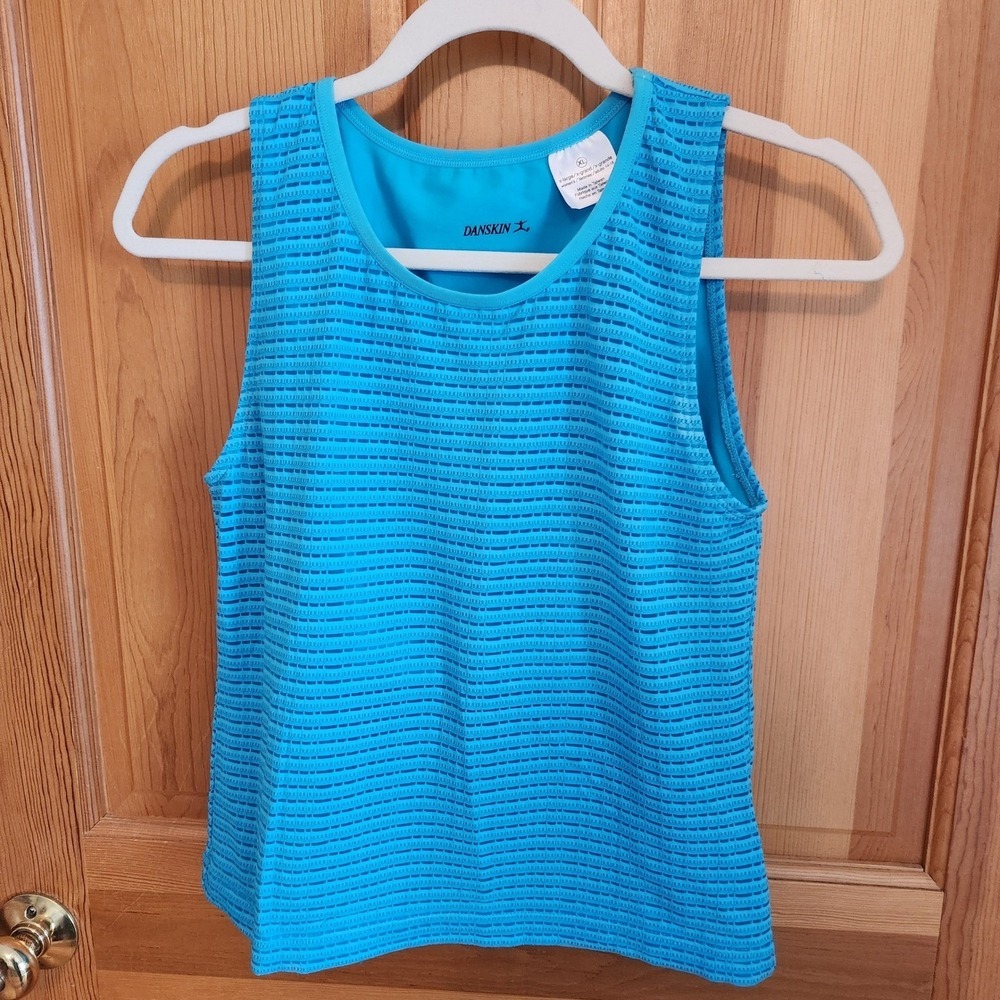 Danskin XL Active Tank Top Blue Sleeveless Athletic Layering‎ Built-in Bra